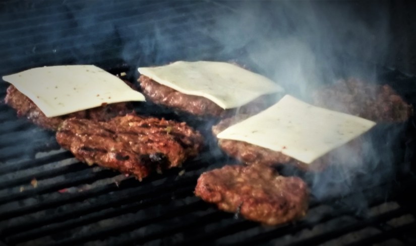 Burgers on Grill w orion effect
